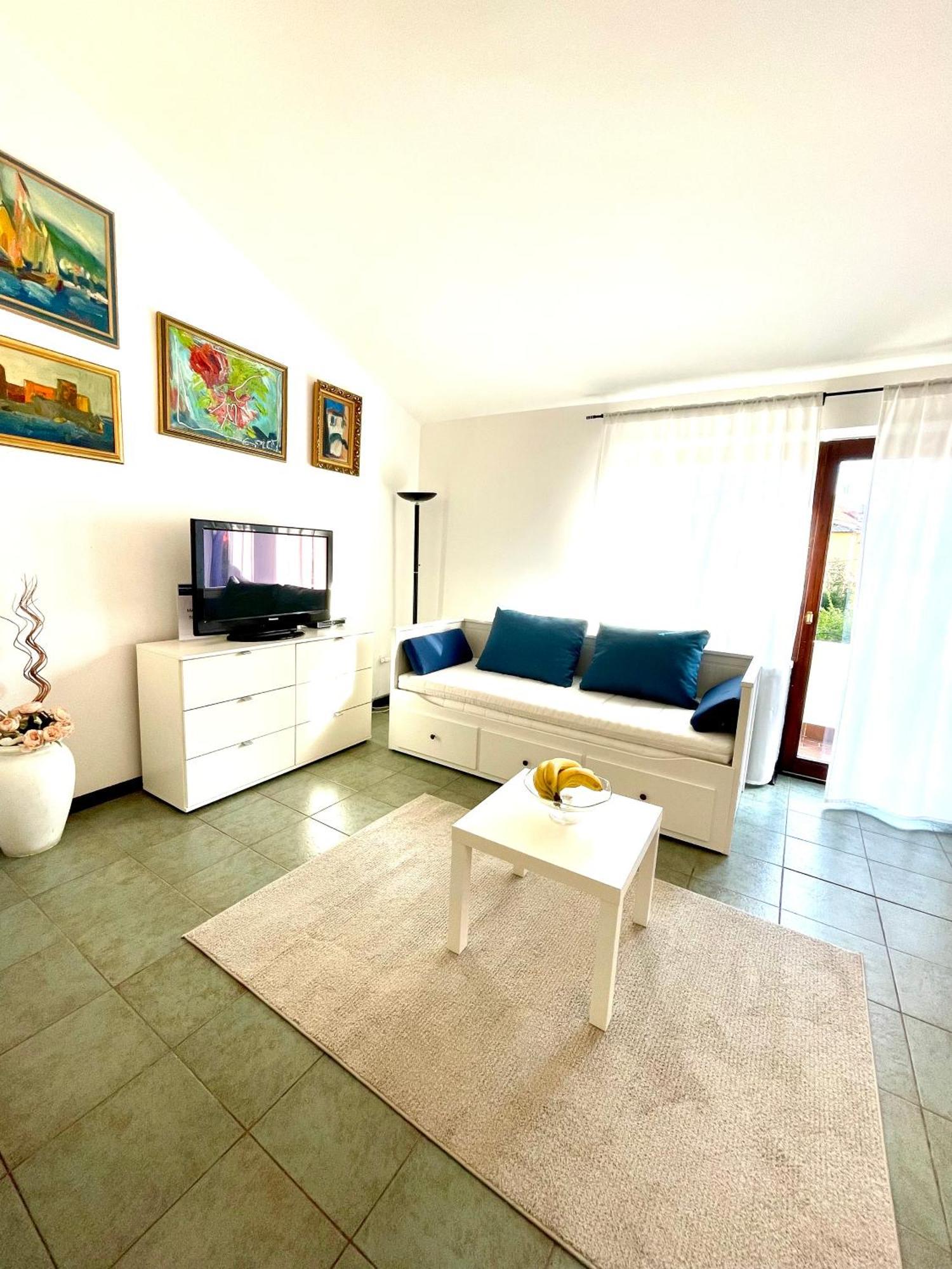 Apartments Matacin With Sea View Opatija Ruang foto
